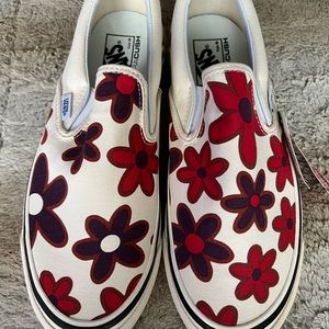 OG White slip on vans - Brand New